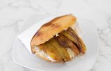 Arepa de Platano Con Queso Blanco