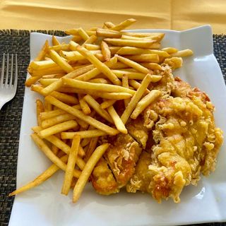 Filete de Pollo con Patatas Fritas