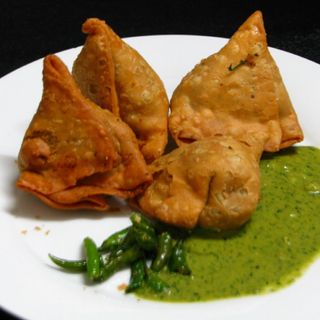 Vegetable Samosa (2 Pzs.)