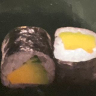 33.Maki De Aguacate (8 Pzs.)