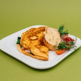 Омлет с ветчиной и шпинатом