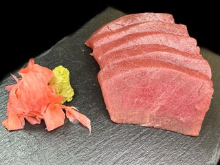 Sashimi tuna