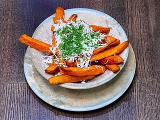 Батат фрі з сиром Бринза (250g)