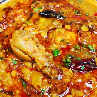 Pollo con Daal (Lenteja)