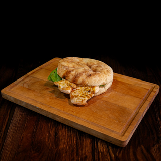 Pileći file u lepinji