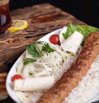 Адана-кебаб