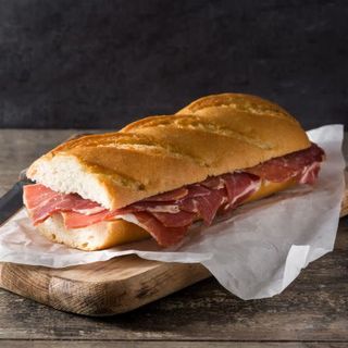 bocadillo jamón serrano