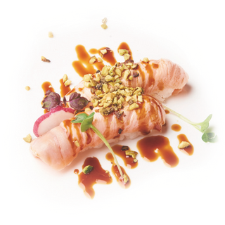 16 Salmone flambe al pistacchio - 2 pezzi