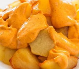 Ración De Patatas Bravas