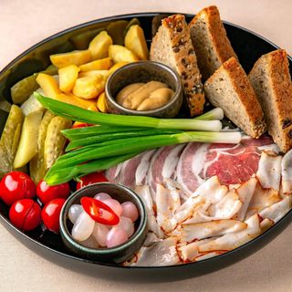 Platou pentru bărbați