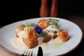 Тост з тигровими креветками