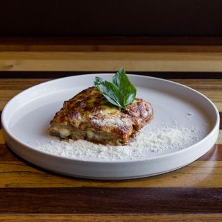PARMIGIANA* DI MELANZANE
