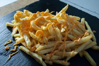 Chedar pomfrit