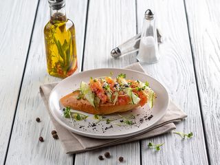 Брускета з лососем гравлакс (140g)