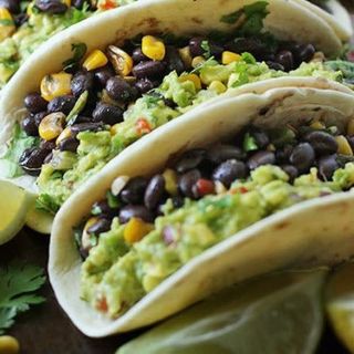 Tacos Vegetarianos De seitán y Guacamole