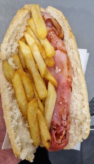 Panino cartoccio, würstel patatine