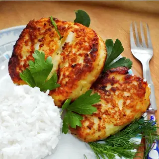 Котлета оригинальная с рисом