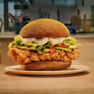 Hambúrguer de Frango Crocante