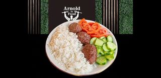 Телешки кюфтета чисти три броя с две гарнитури по избор (450г)