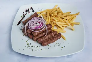 Juneći ćevapi