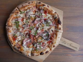 Піца чотири м'яса (510g)