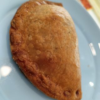 Empanadilla grande tomate