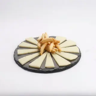 Queso Curado