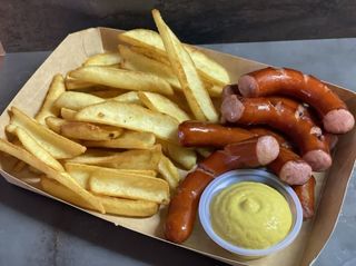 Meniu cârnăciori  Cabanos 