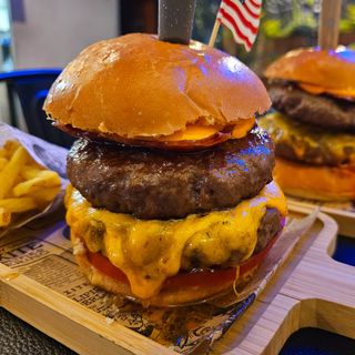 Hamburguesa Monstertruck