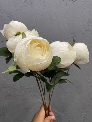 Komadno vještačko cvijeće