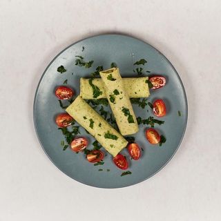 Naleśniki szpinakowe z serkiem śmietanowym