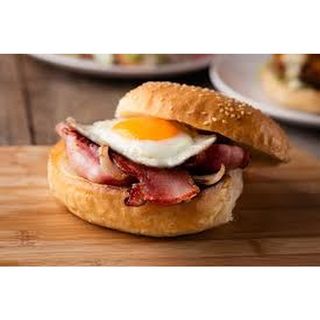 Bacon & egg roll
