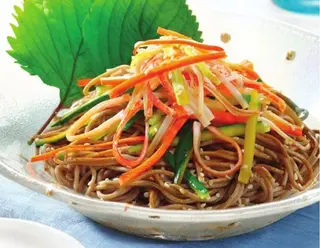 Spaghetti soba verdure 