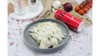 Penne quattro formaggi,Coca Cola zero