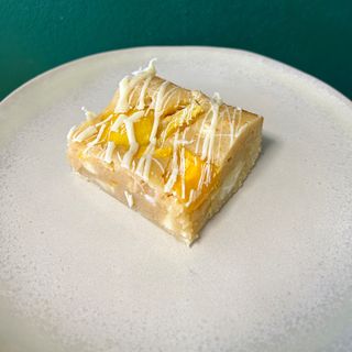 Блонди с манго и бял шоколад (70г)