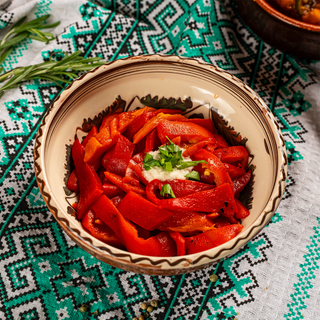 Salată de ardei copți