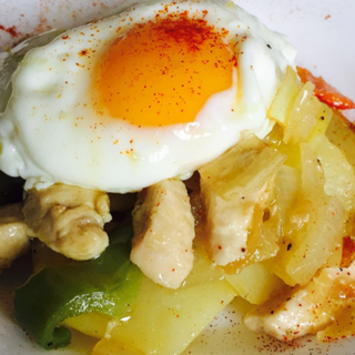 Huevos rotos con pechuga