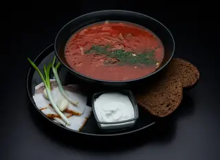 Борщ з телятиною (450г)