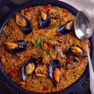 Paella Mixta (Para 2 Personas)