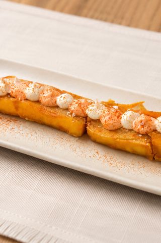 Bravas hojaldradas