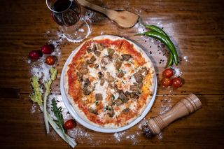 Pizza funghi porcini 
