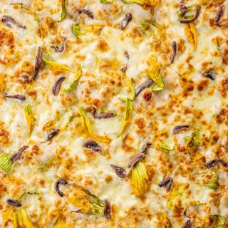 Fiori di zucca e alici teglia intera