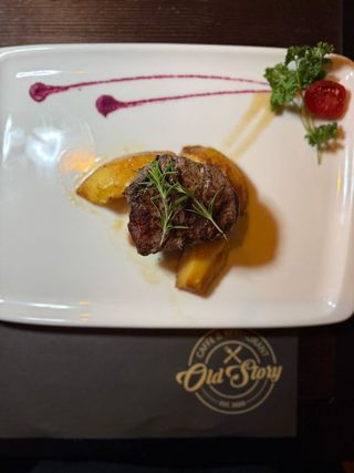 Marinirani ramstek u umaku od zelenog bibera