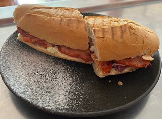 Bocadilllo De Lomo Adobado