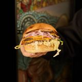 Icónica doble smash