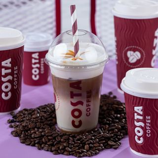 ცივი კარამელ მაკიატო საშუალო ზომა