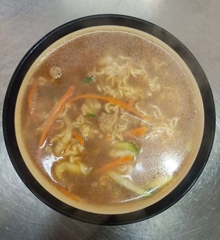 30. Ramen con gamberi