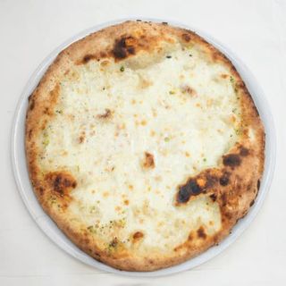 Pizza bianca - ai 4 formaggi