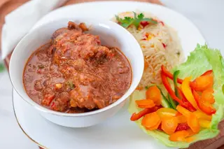 White Rice And Chicken Stew