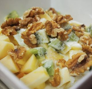 Ensalada De Frutas Y Quesos